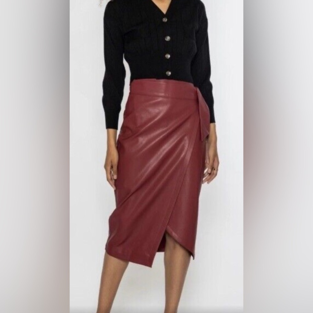 Gracia Burgundy Leather Tie Skirt